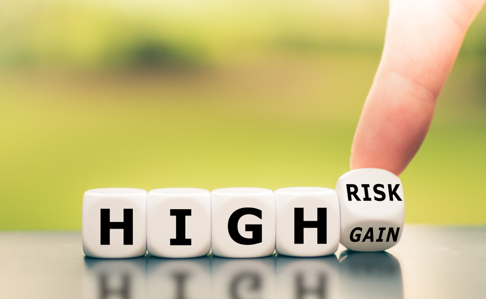 Dice form the expression "high risk, high gain".
