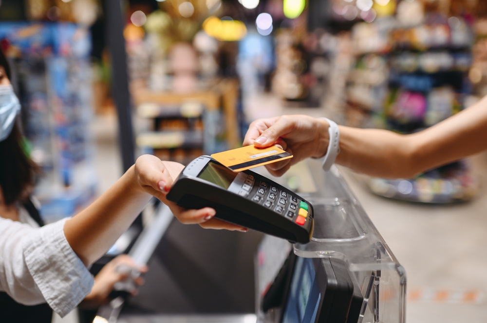 High risk merchant processors offer high risk credit card processing and payment gateways for high-risk businesses with a number of features and benefits that can help to reduce the risk of fraud and chargebacks.